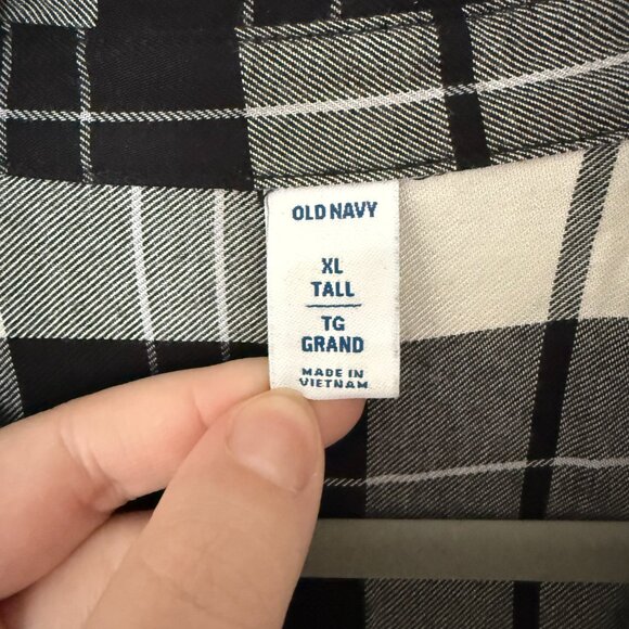 Old Navy A-Line Plaid Shirt Dress - Picture 3 of 3